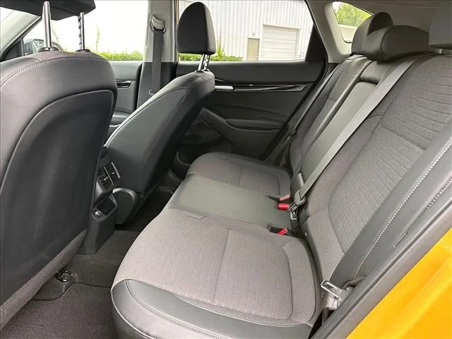 Used 2023 Yellow Kia Nightfall image 16
