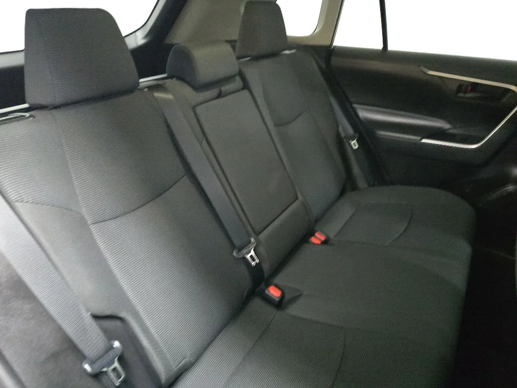 Used 2023 White Toyota LE image 16