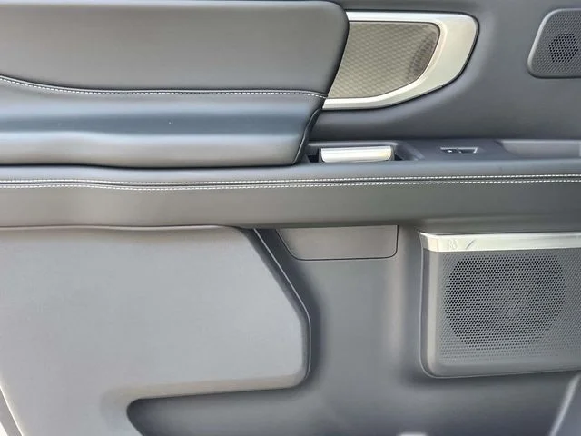 New 2027 Star White Metallic Tri-Coat Ford MAX Platinum image 11