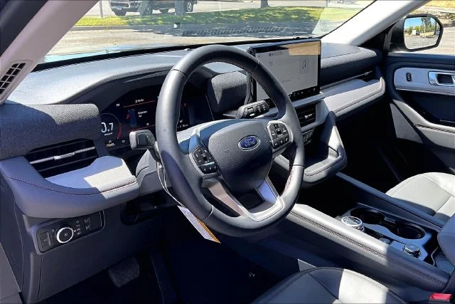 New 2026 Carbonized Gray Metallic Ford Active image 6