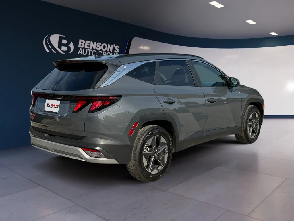 Used 2025 Gray Hyundai SEL image 5