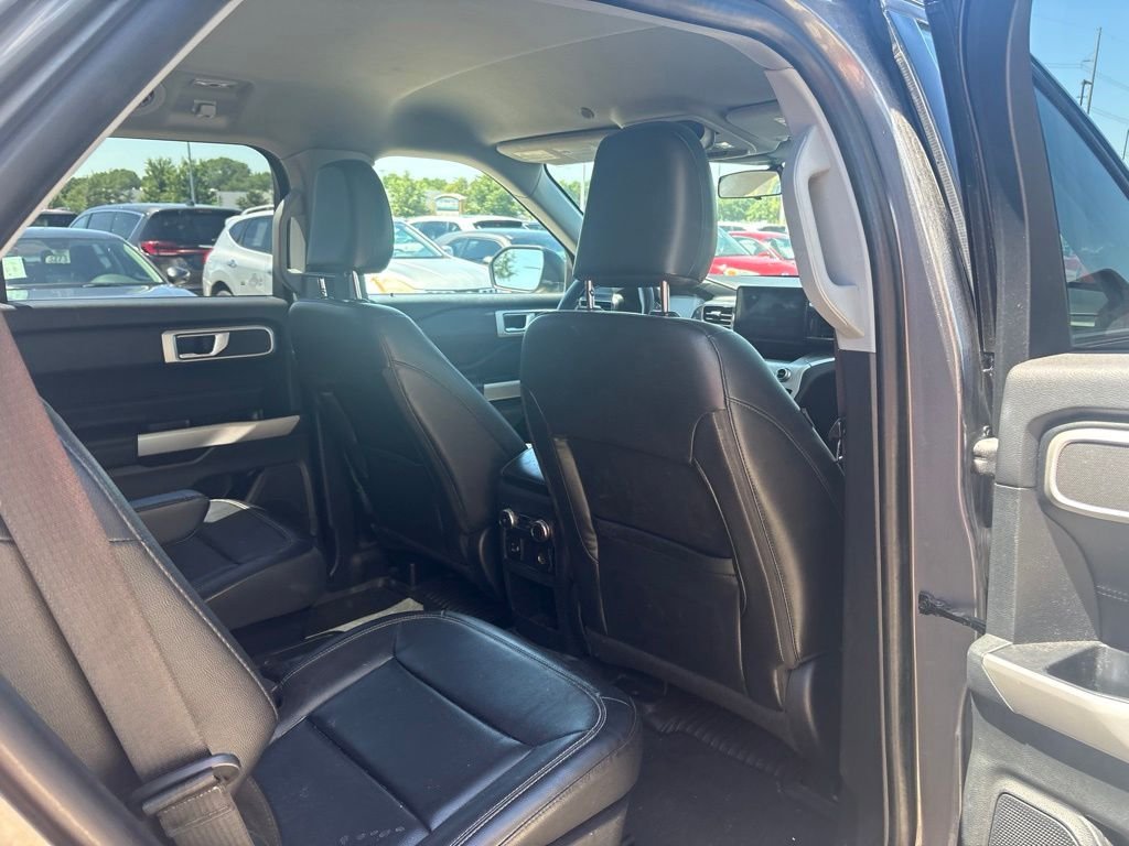 Used 2021 Gray Metallic Ford XLT image 28