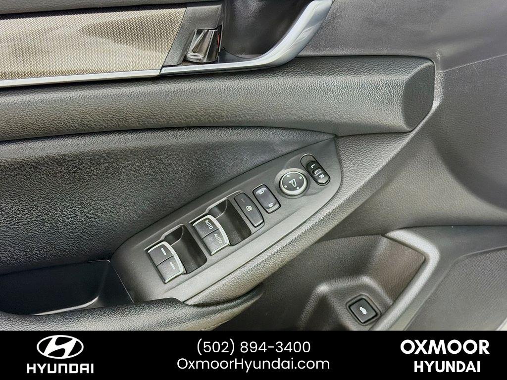 Used 2022 Platinum White Pearl Honda Sport image 17