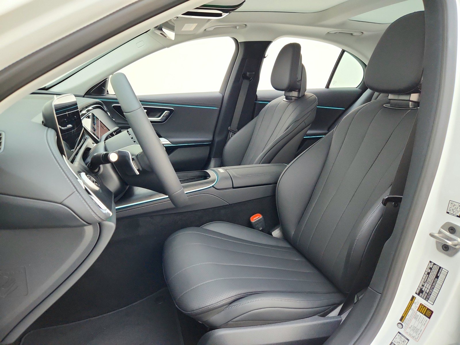 New 2026 Polar White Mercedes-Benz E 350 RWD Sedan image 17