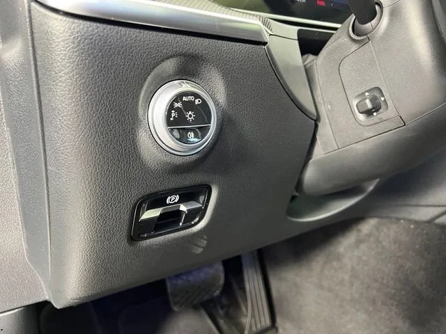 New 2026 Cirrus Silver Metallic Mercedes-Benz C 300 image 65