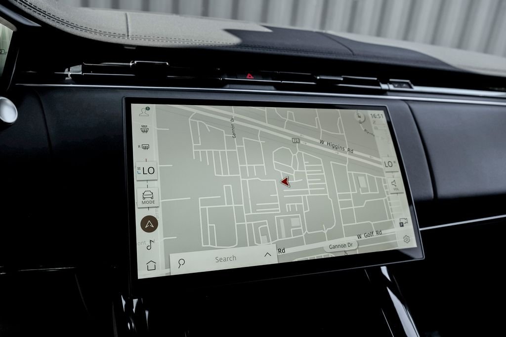 New 2026 Varesine Blue Land Rover Dynamic SE image 13