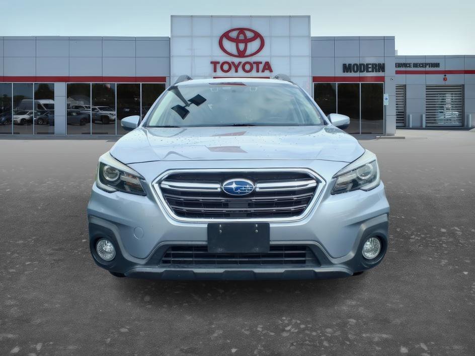 Used 2019 Ice Silver Metallic Subaru Limited image 8