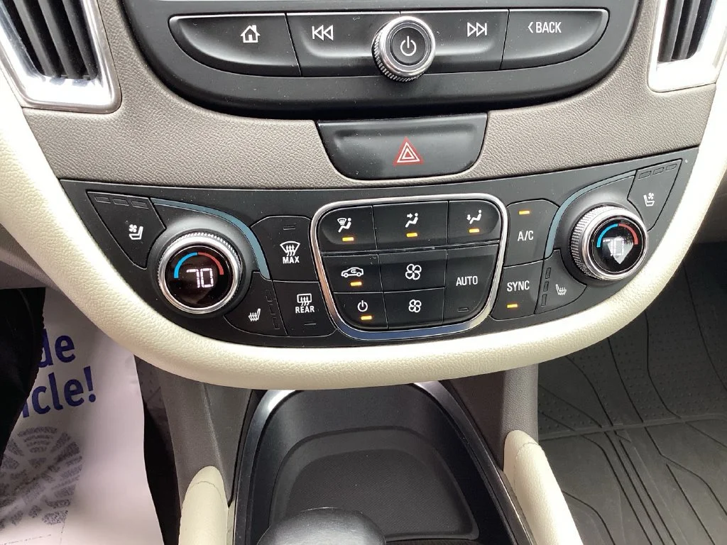 Used 2022 DARK ASH METALLIC Chevrolet Premier image 37