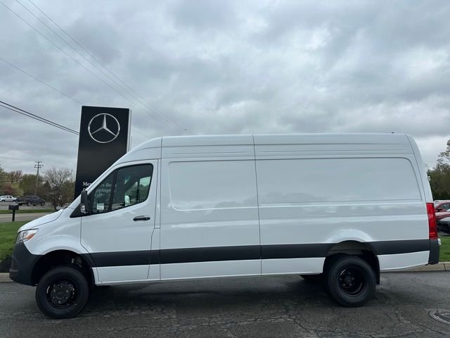 New 2026 Arctic White Mercedes-Benz Cargo 170 WB image 2