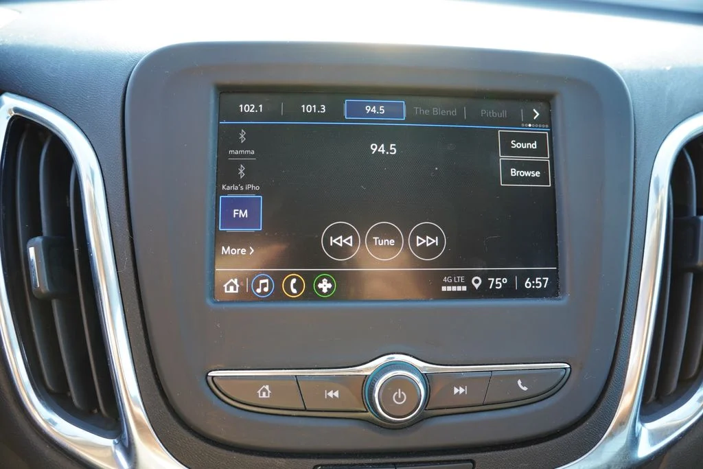 Used 2024 Summit White Chevrolet LT image 5