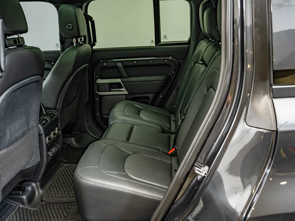 Used 2024 Gray Land Rover S image 40