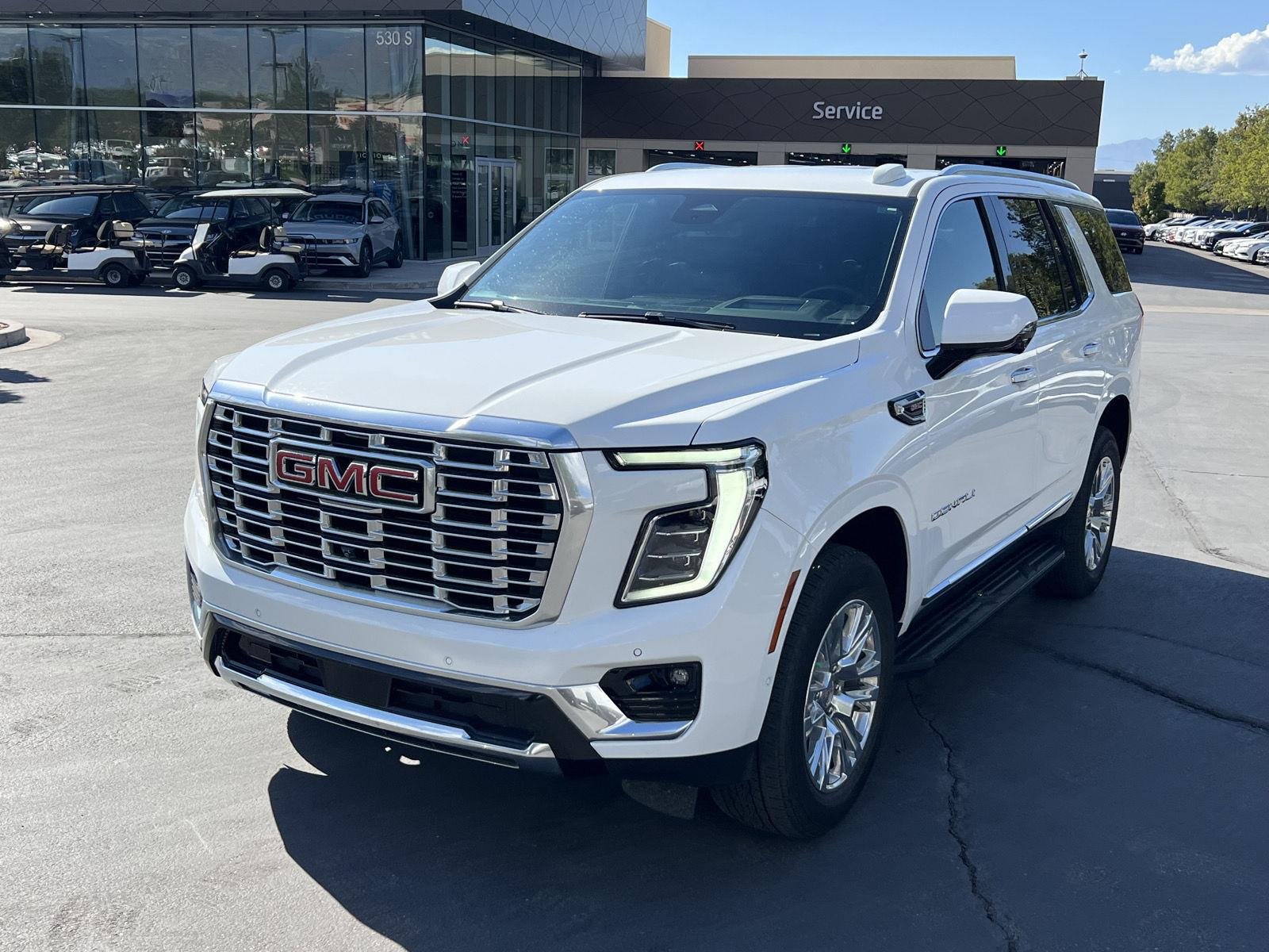 2025 GMC Yukon Denali - Photo 10