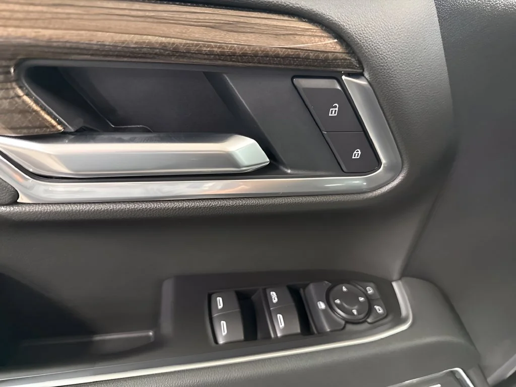 2026 Chevrolet Silverado 1500 RST - Photo 13
