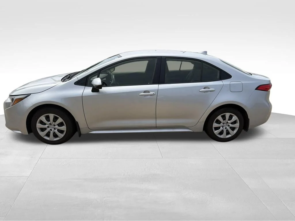 Used 2025 Silver Toyota LE image 8