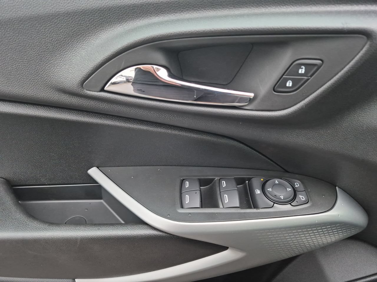 2026 Chevrolet Trax RS - Photo 20
