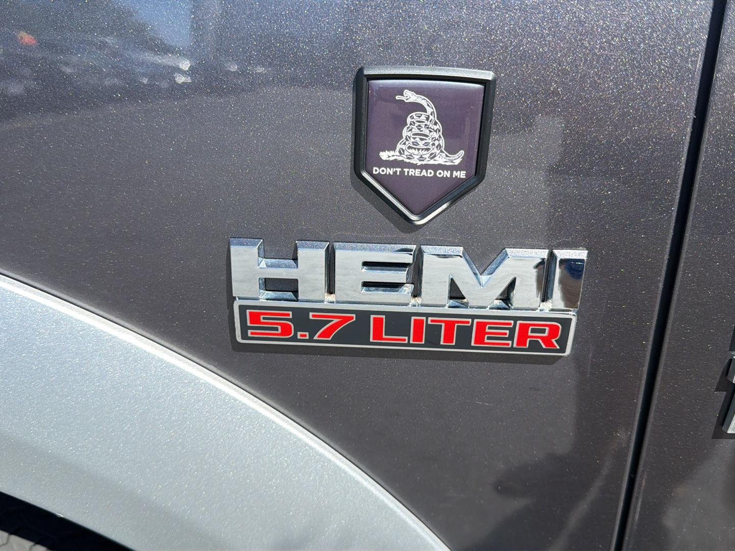 Used 2018  RAM Laramie image 10