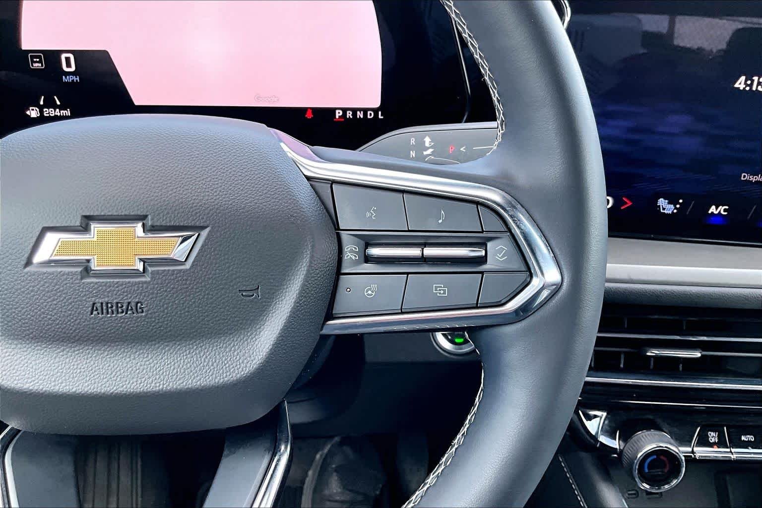 Used 2024 Sterling Gray Metallic Chevrolet FWD LT image 25