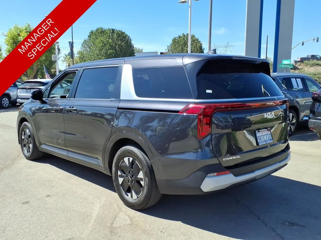 Used 2025 Gray Kia LXS image 4