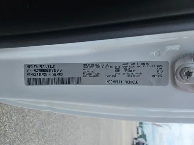 New 2026 Bright White Clear-Coat Exterior Paint RAM Tradesman image 29