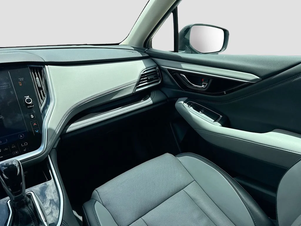 Used 2020 Silver Subaru Limited image 27