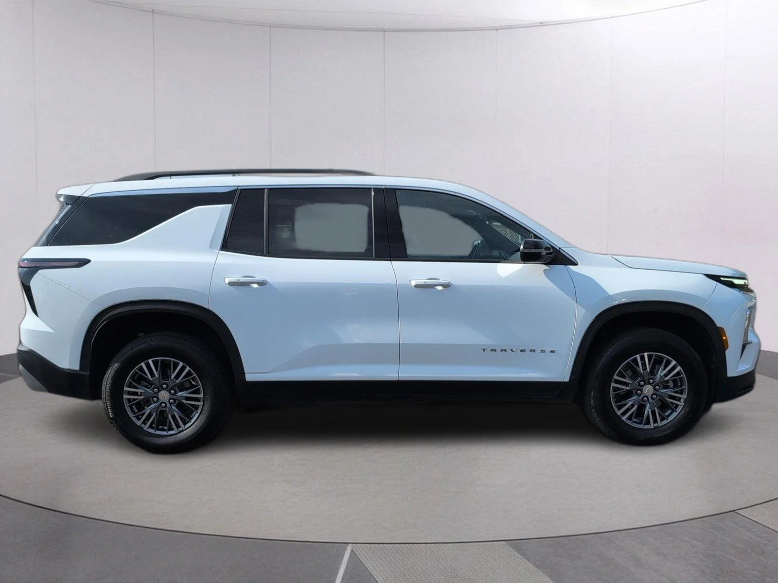 Used 2025 Summit White Chevrolet LT image 8
