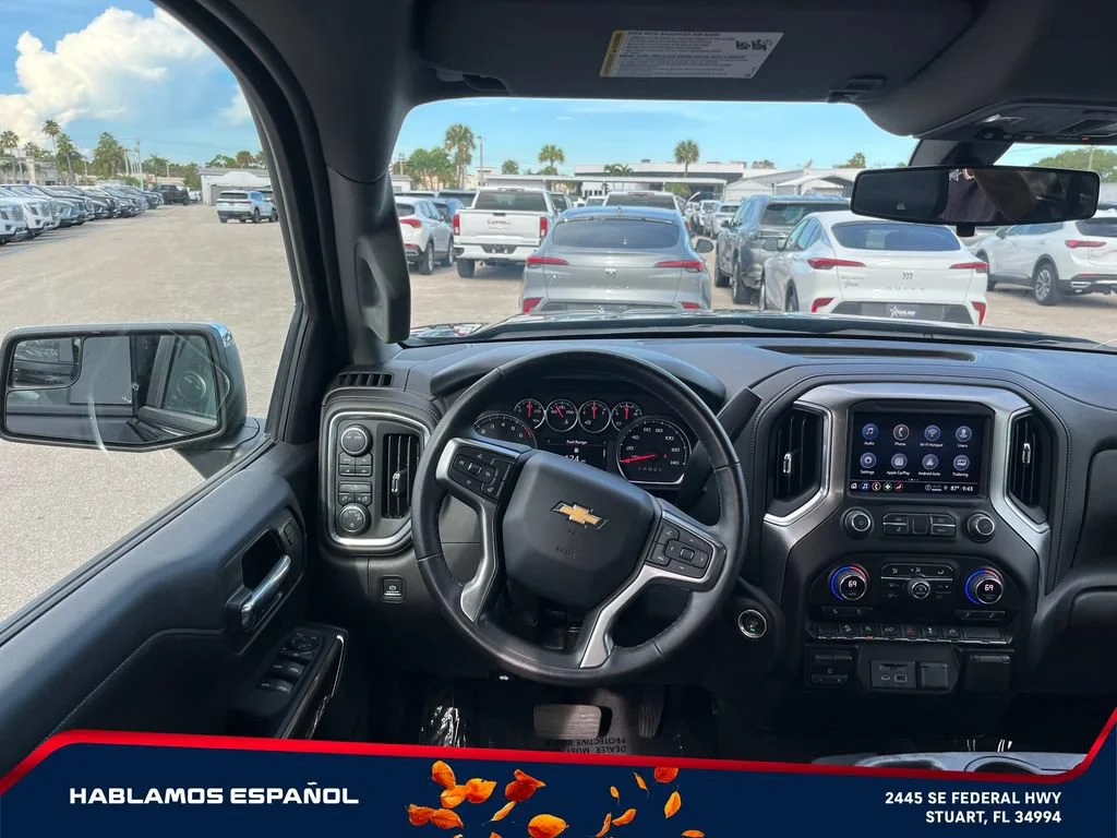Used 2021 BLACK Chevrolet LT image 13