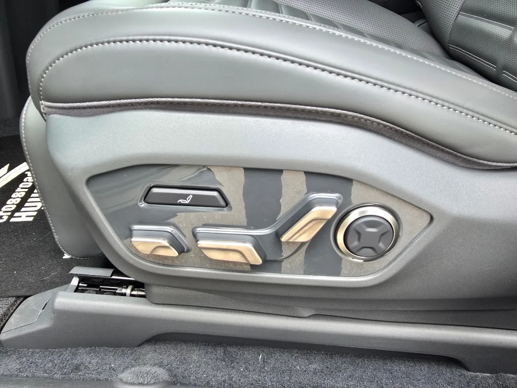 Used 2024 Ivory Silver Matte Kia Land image 13