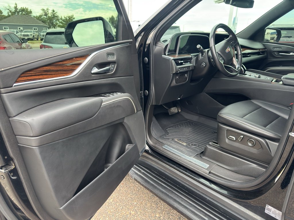 Used 2021 Black Raven Cadillac Luxury image 10