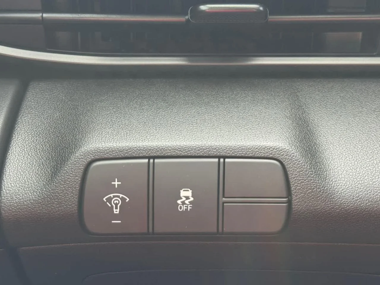 New 2026 Gray Hyundai SEL Sport Plus image 16