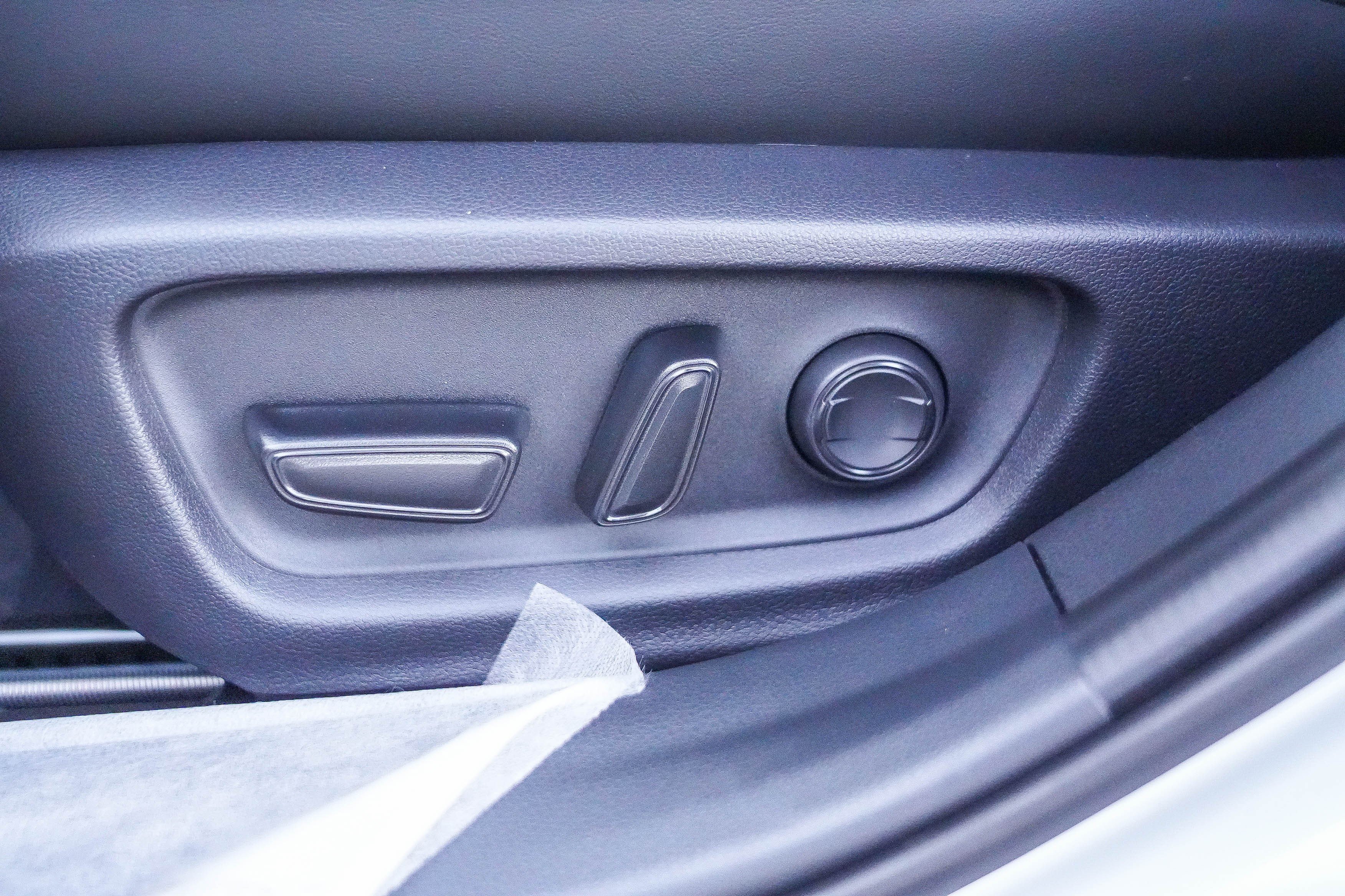 New 2027 Wind Chill Pearl <sup>1</sup> Toyota  Limited image 24