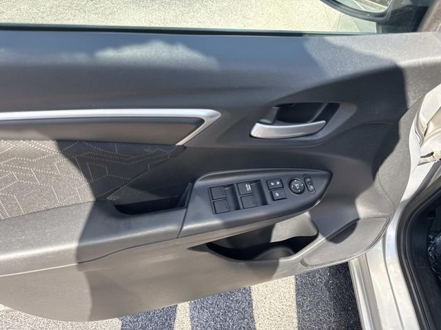 Used 2015 Alabaster Silver Metallic Honda EX image 18