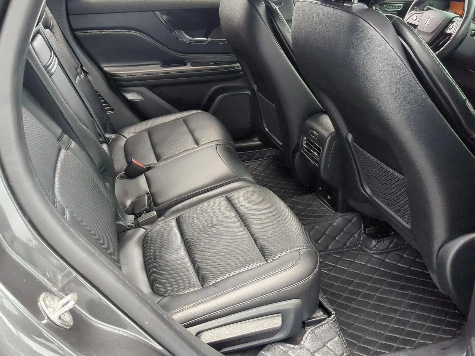 Used 2020 Magnetic Gray Lincoln Reserve image 21