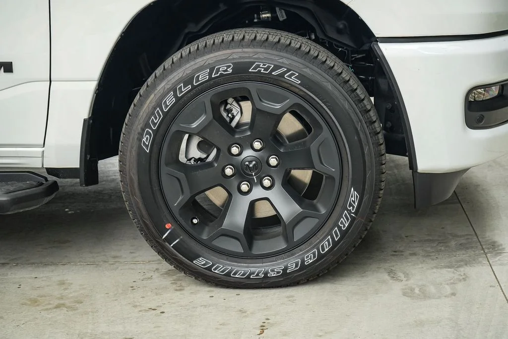 New 2026 Bright White Clearcoat RAM Express image 8