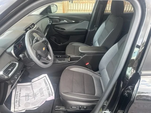 Used 2023 MOSAIC BLACK METALLIC Chevrolet LT image 7