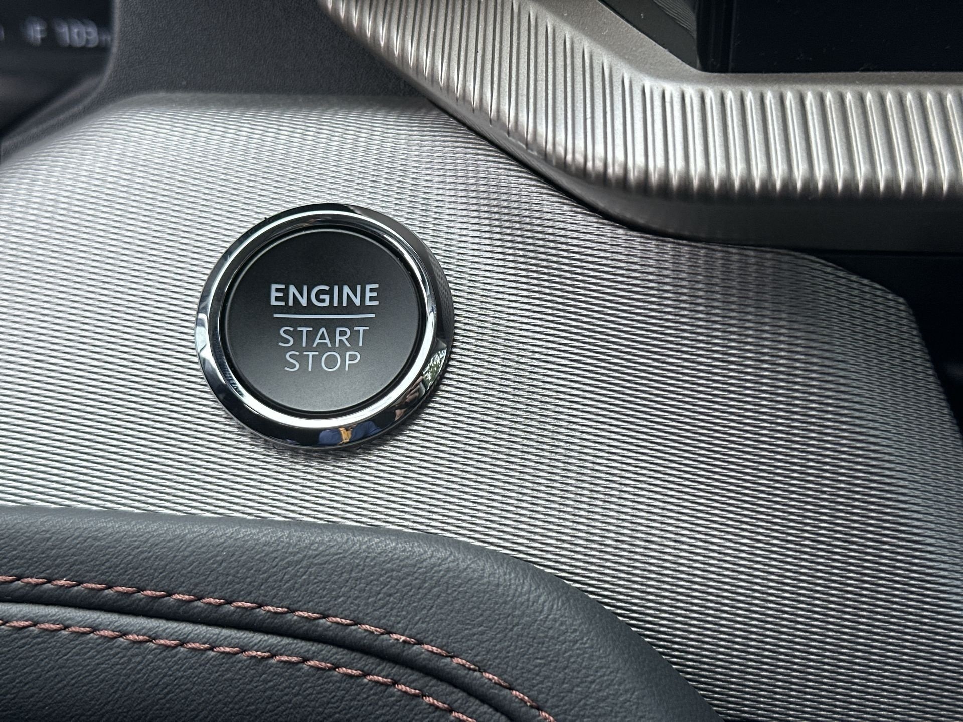 2025 Ford Explorer Active - Photo 17