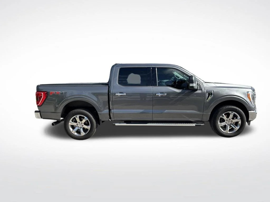 Certified Used 2022 Gray Metallic Ford XLT image 4
