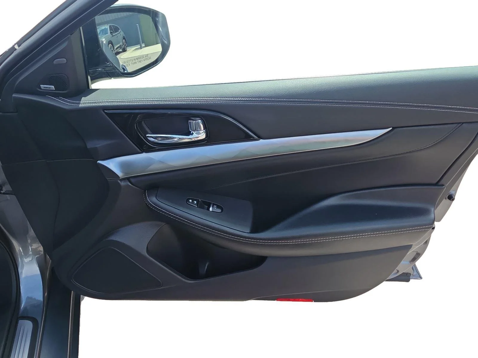 Used 2023 GRAY NISSAN SL SEDAN image 25