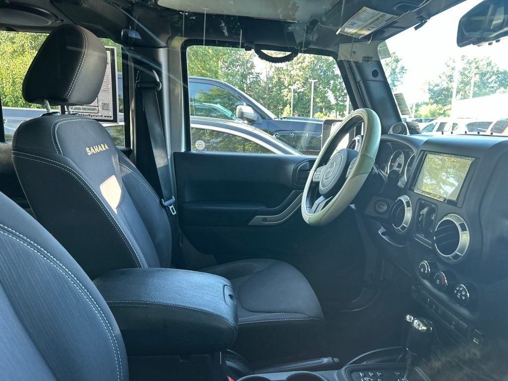Used 2014 Gray Jeep Unlimited Sahara image 13