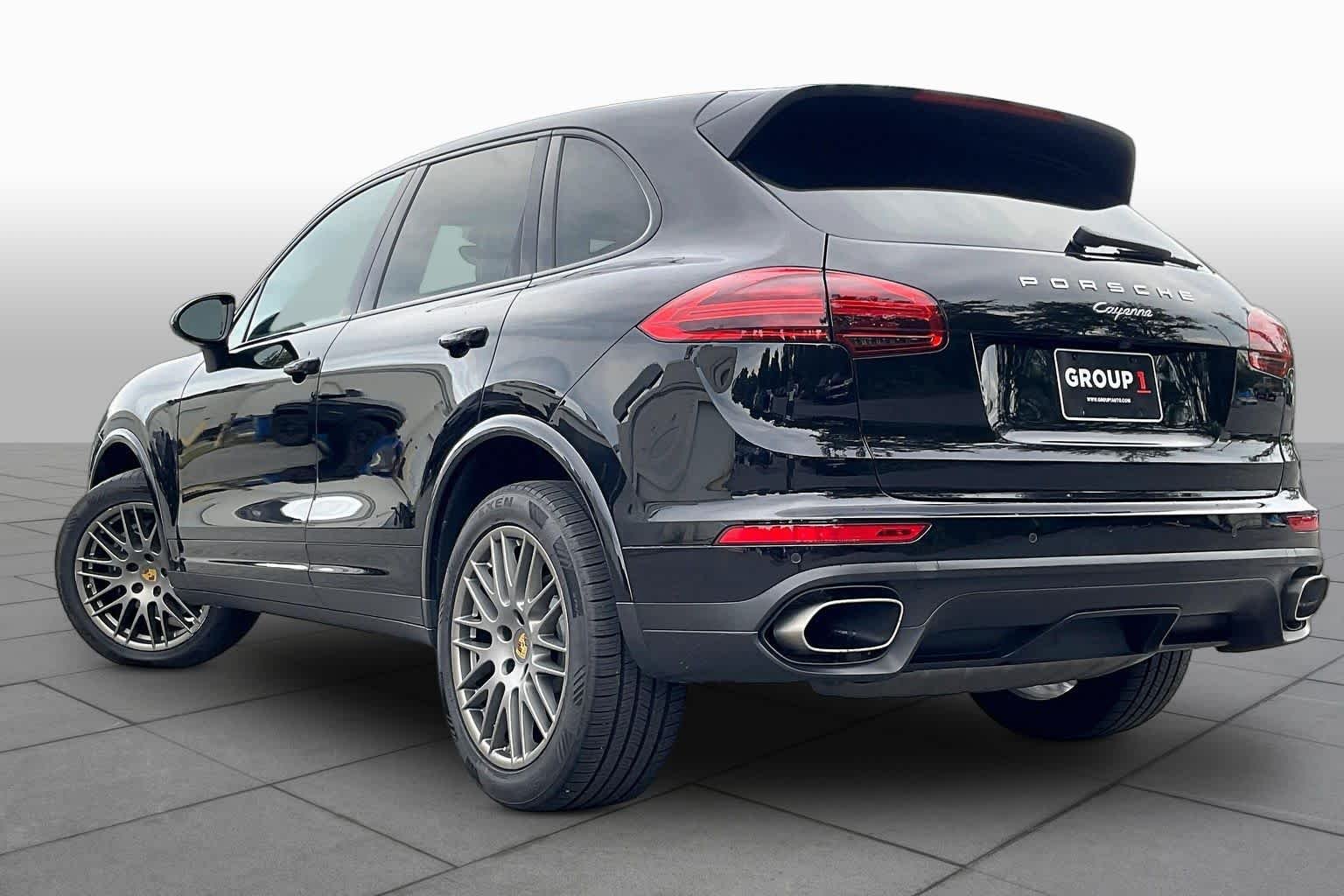 Used 2018 Black Porsche  image 10