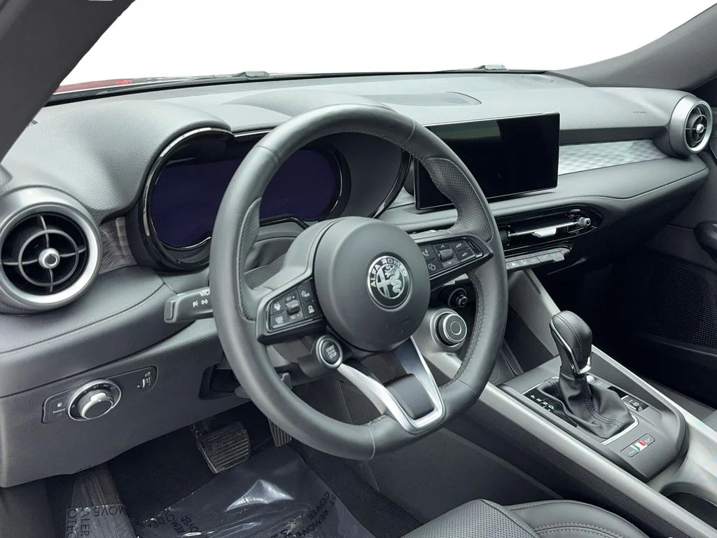 Used 2024 Silver Alfa Romeo Ti image 14