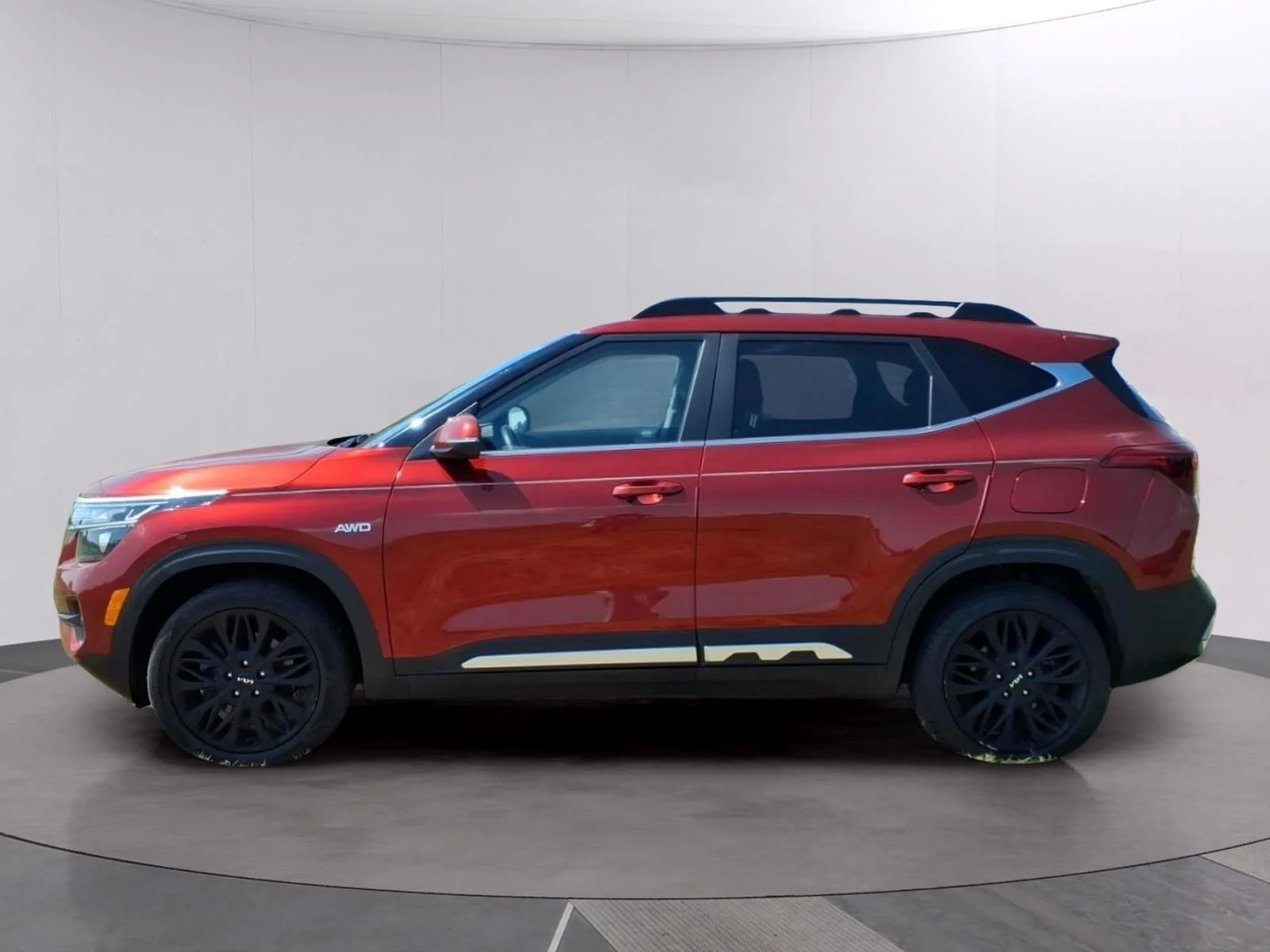 Used 2023 Mars Orange Kia Nightfall image 2