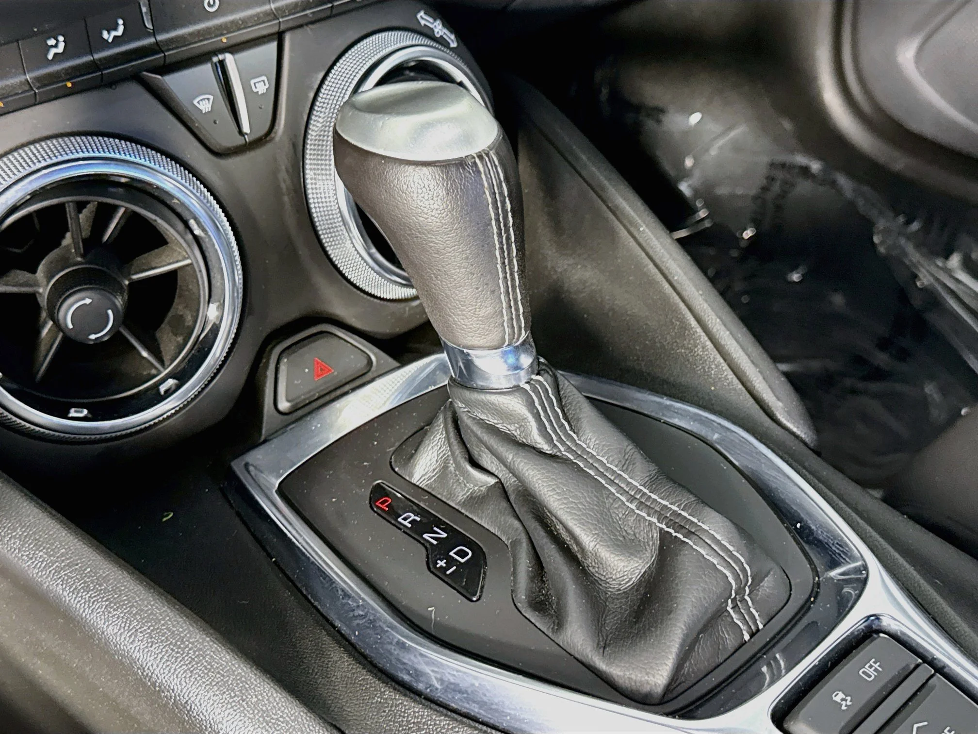 Used 2022 BLACK Chevrolet 1LT image 16