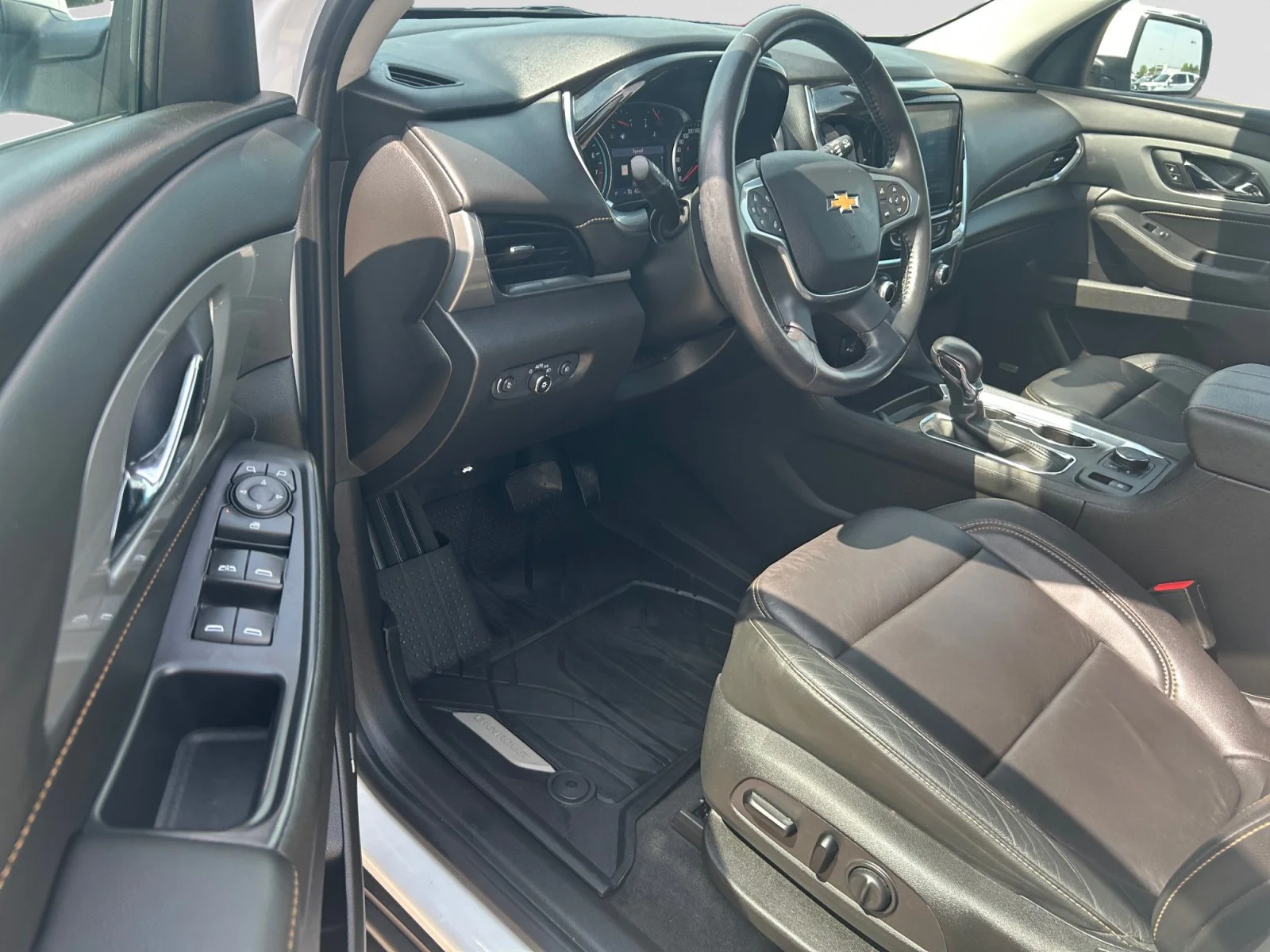 Used 2021 White Chevrolet LT True North AWD image 13