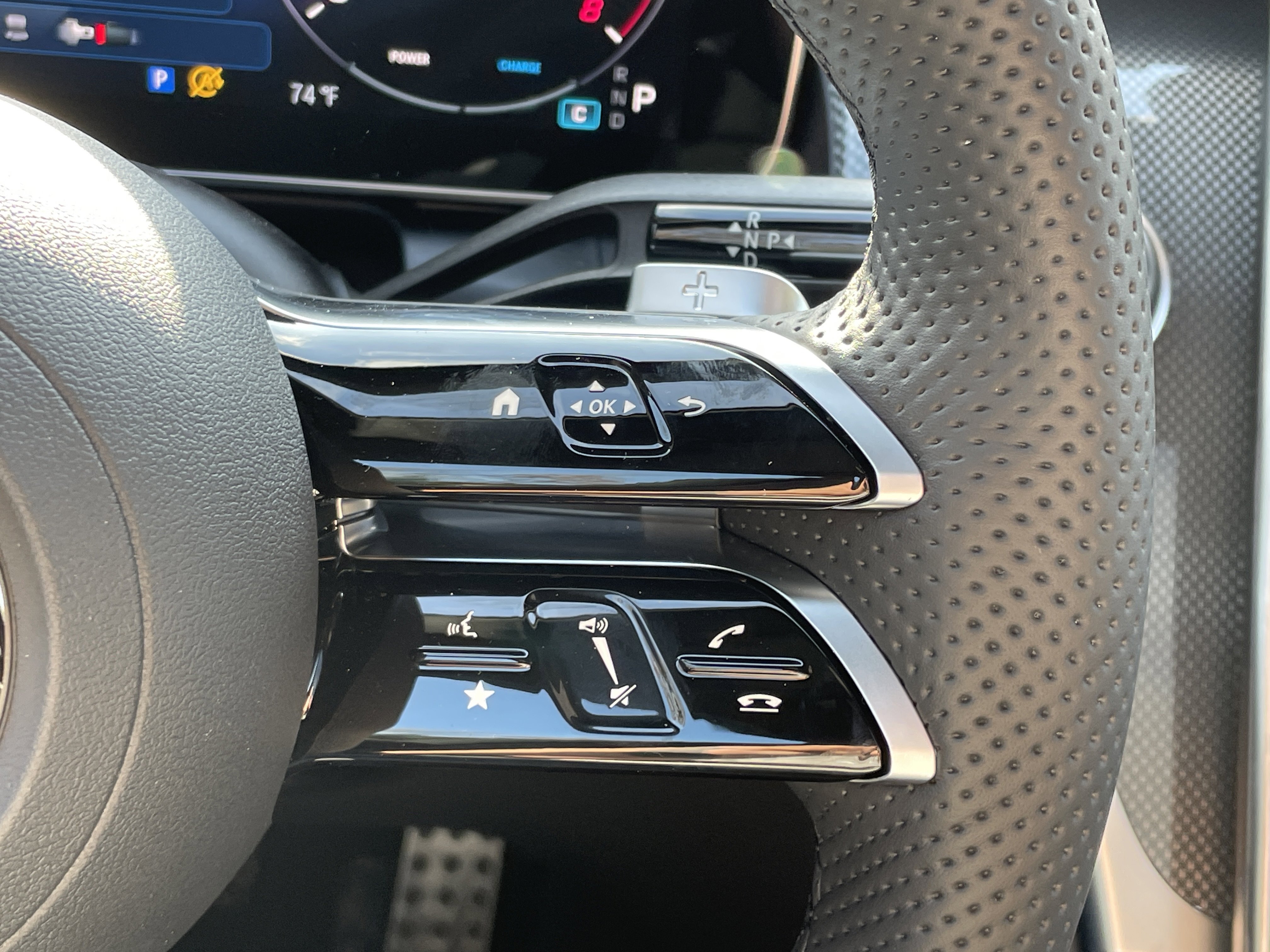 New 2026 Black Mercedes-Benz GLC 300 SUV image 27