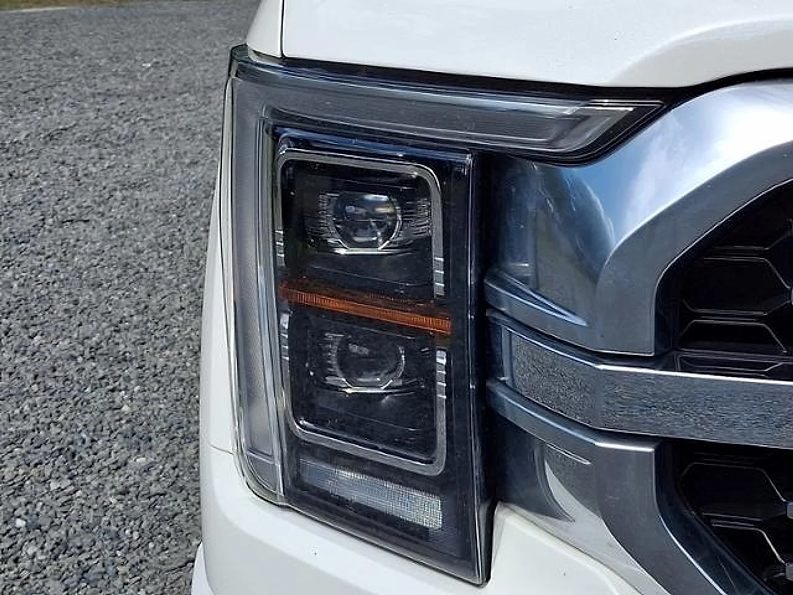 Used 2023 Star White Metallic Tri-Coat Ford Platinum image 10