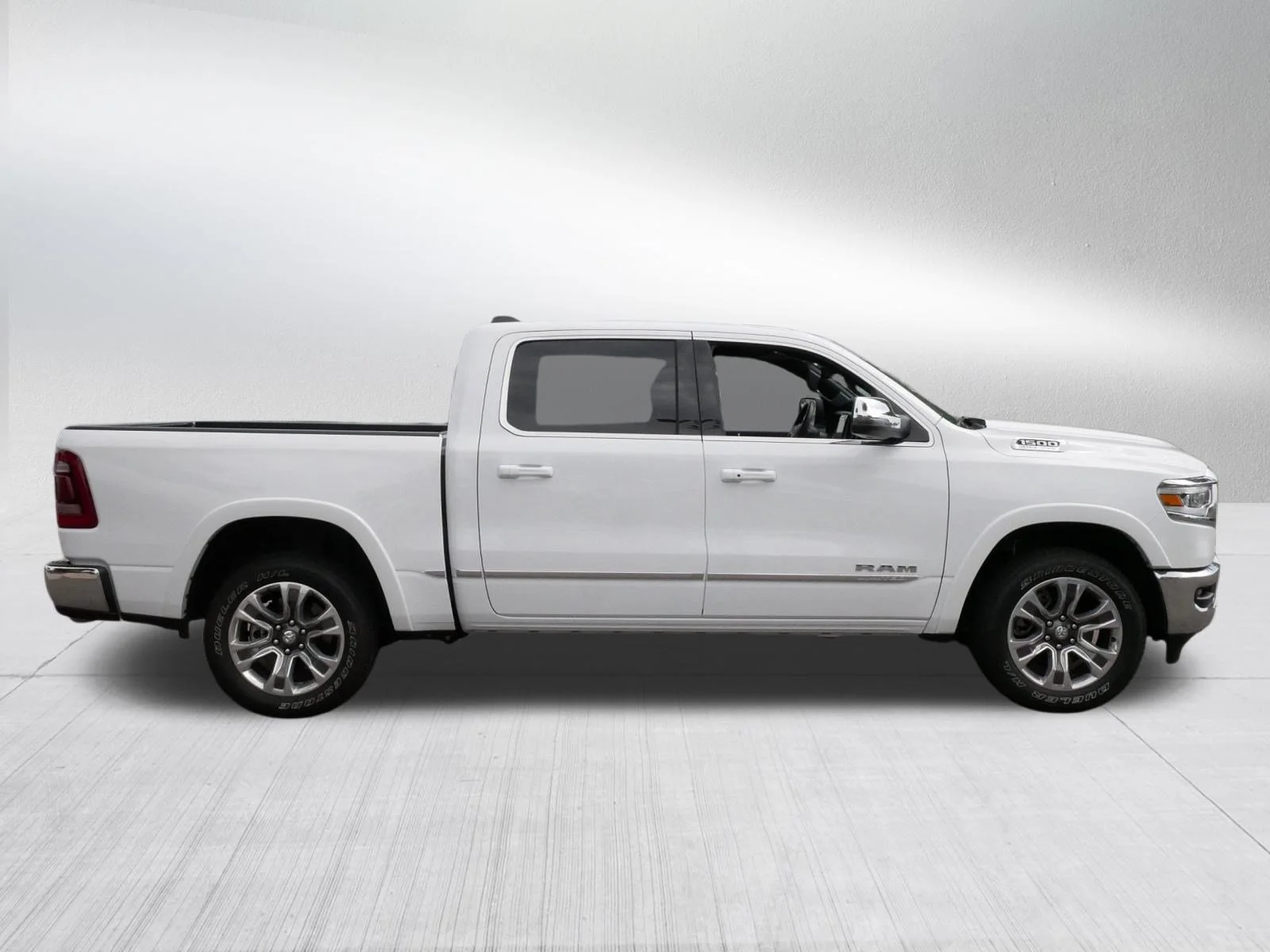 2024 RAM Ram 1500 Pickup Limited - Photo 8