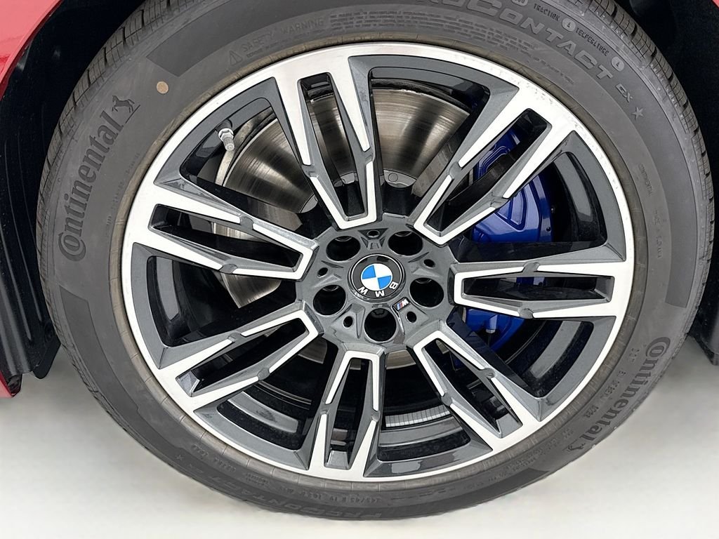New 2027 Red Metallic BMW 550e xDrive image 29