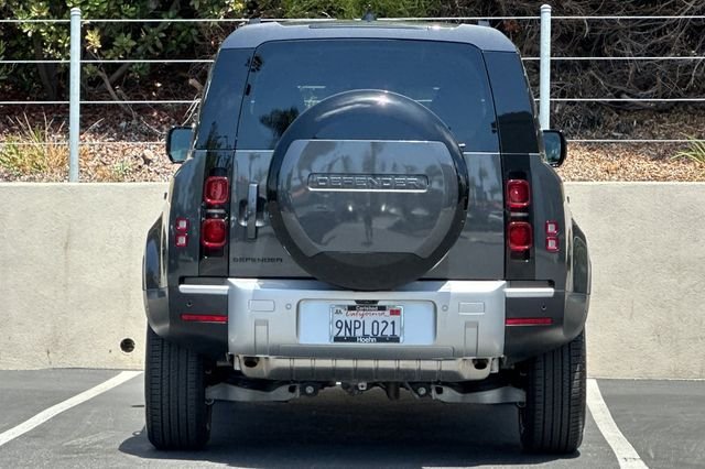 Used 2024 Gray Land Rover S image 4