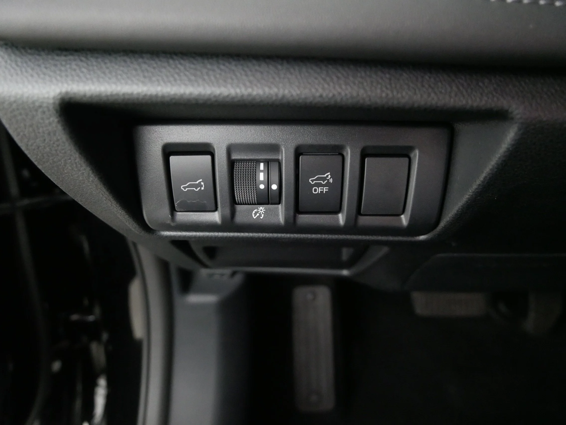 Used 2025 Crystal Black Silica Subaru Limited image 26