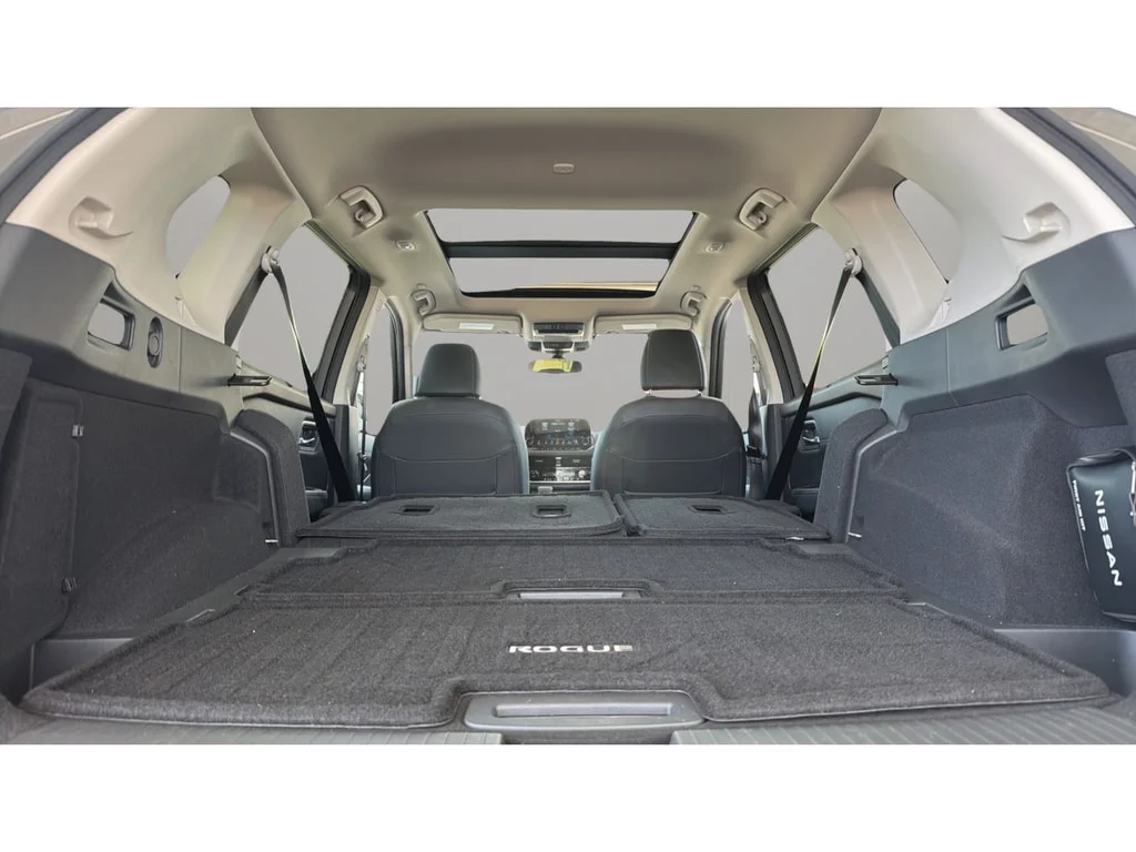 Used 2023 Champagne Silver Metallic Super Black Nissan Platinum image 13